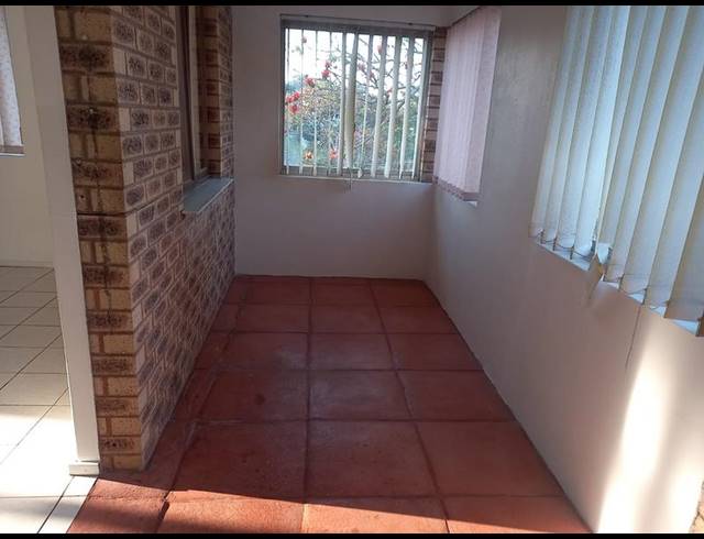 2 BEDROOM PROPERTY TO RENT IN ESCOMBE